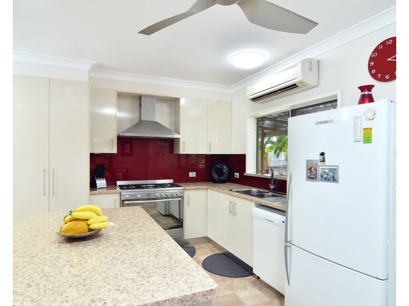 13 Poinciana Street, Cooya Beach QLD 4873