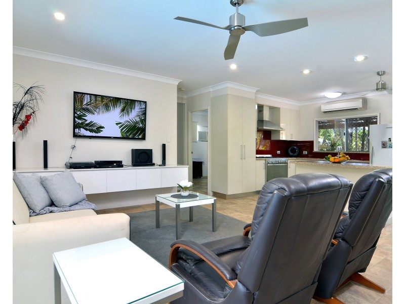 13 Poinciana Street, Cooya Beach QLD 4873