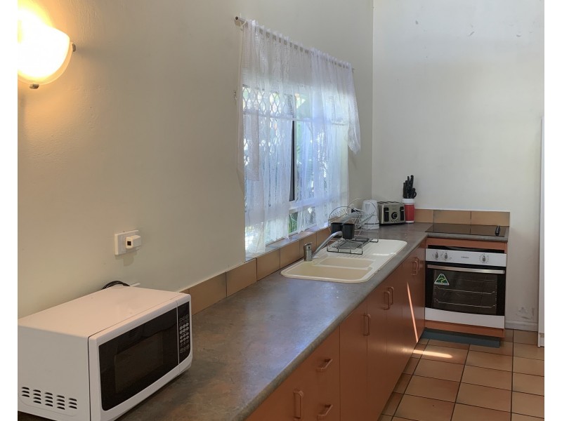 4 / 3 Port Street, Port Douglas QLD 4877