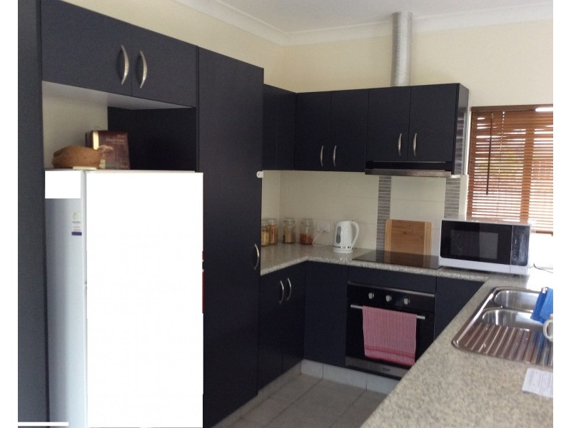 37 Cooya Beach Road, Cooya Beach QLD 4873