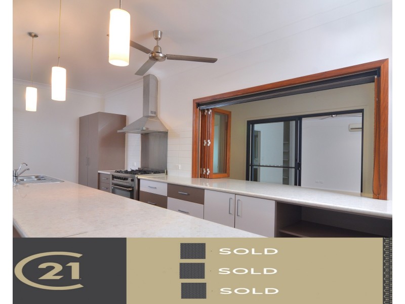 26 White Oak Avenue, Mossman QLD 4873