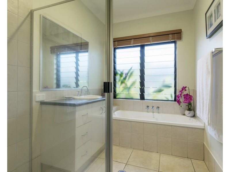 4 Corella Street, Port Douglas QLD 4877