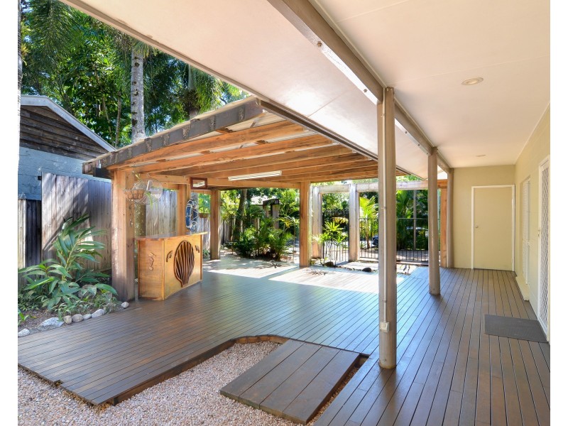 6  Albatross Close, Cooya Beach QLD 4873