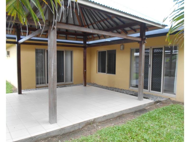 16  Shearwater Street, Port Douglas QLD 4877