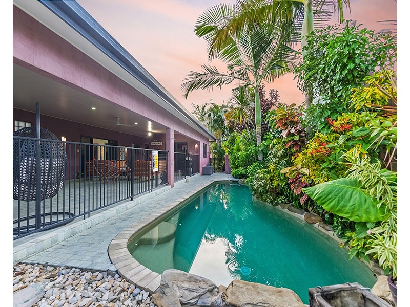 4 Kalu Close, Cooya Beach QLD 4873