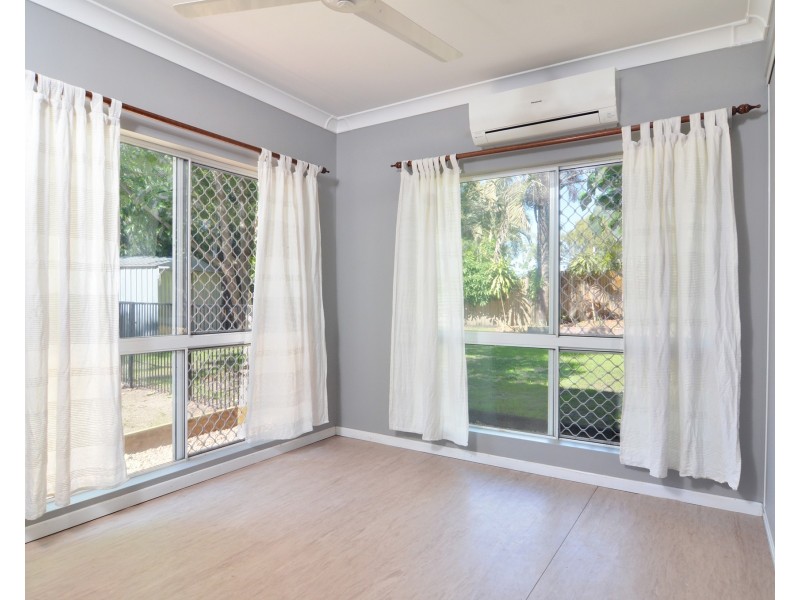 6  Albatross Close, Cooya Beach QLD 4873