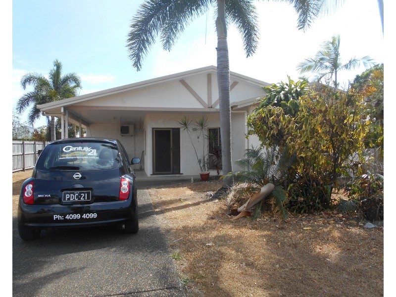 17 Allamanda Street, Cooya Beach QLD 4873