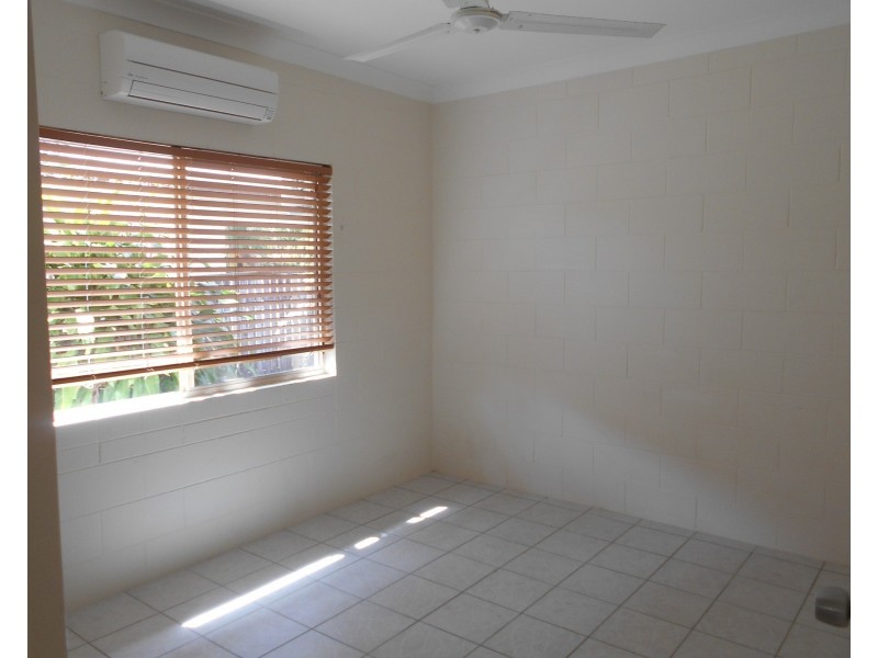 17 Allamanda Street, Cooya Beach QLD 4873