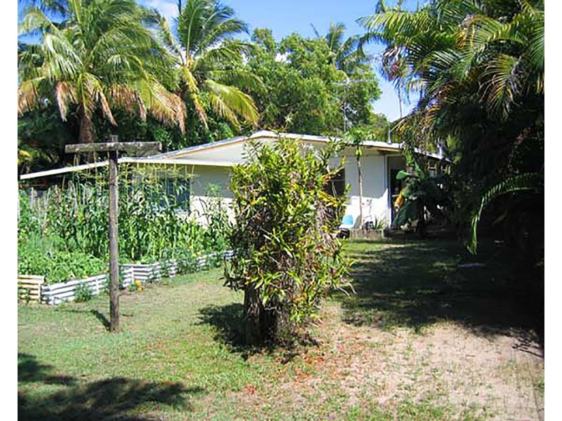 6 Triton Crescent, Port Douglas QLD 4877