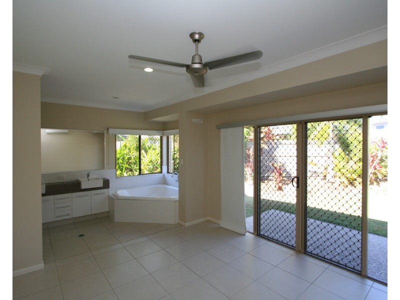 9 Jacana Close, Port Douglas QLD 4877