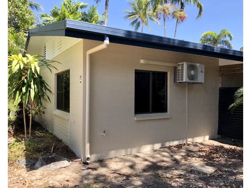 4  Seabrook Avenue, Port Douglas QLD 4877