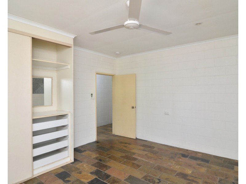 4  Seabrook Avenue, Port Douglas QLD 4877