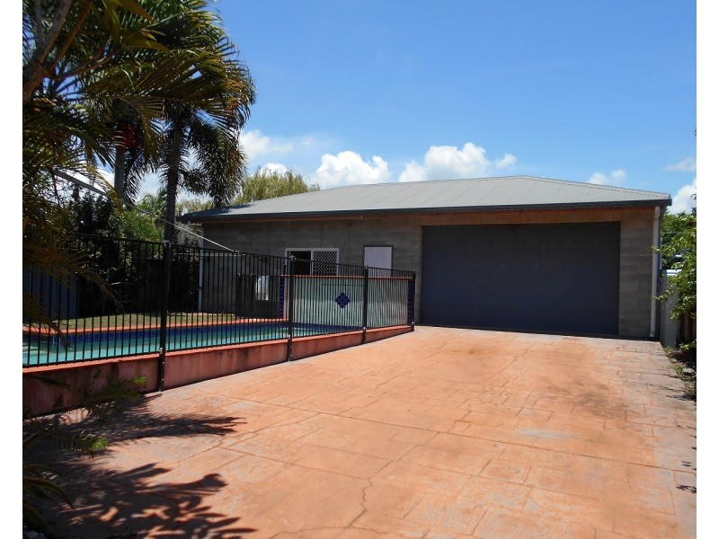102 Marine Parade, Newell QLD 4873