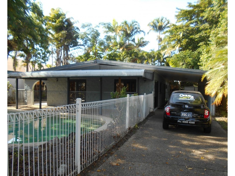 12 Pecten Avenue, Port Douglas QLD 4877