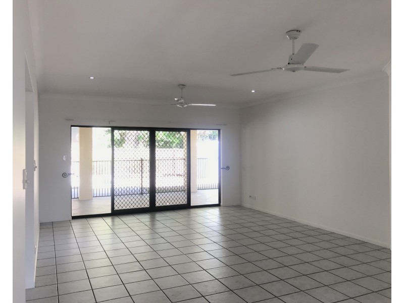 8 Birdwing Street, Port Douglas QLD 4877