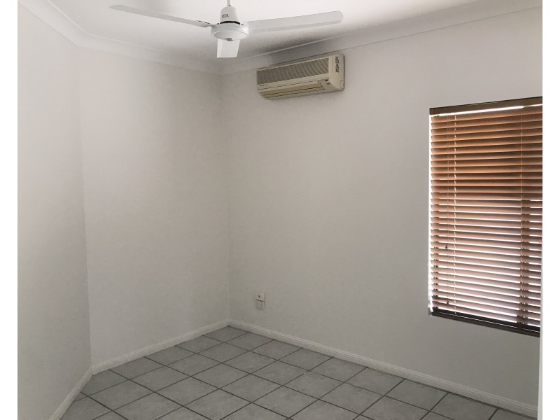 8 Birdwing Street, Port Douglas QLD 4877