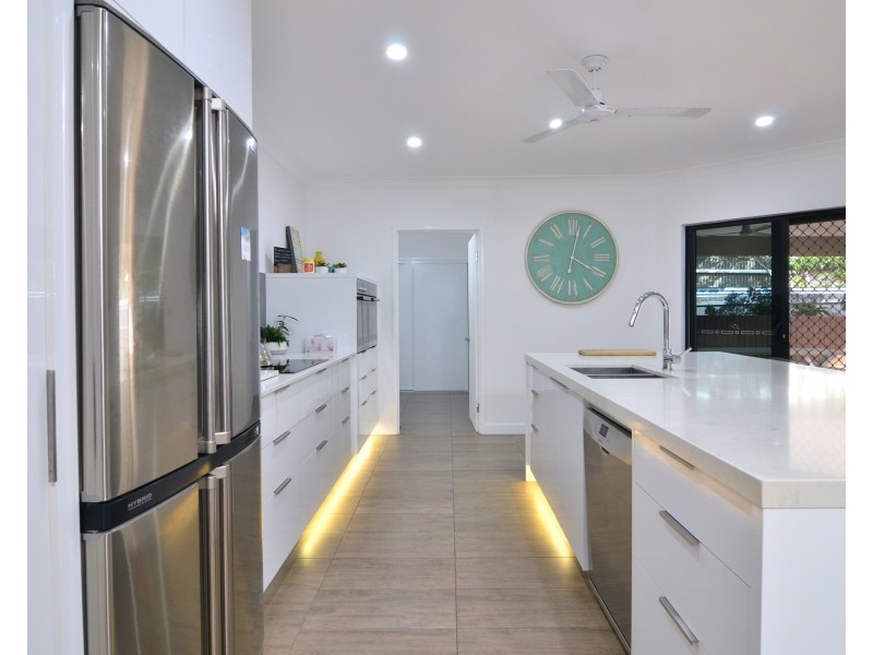 4 Satinash Street, Mossman QLD 4873