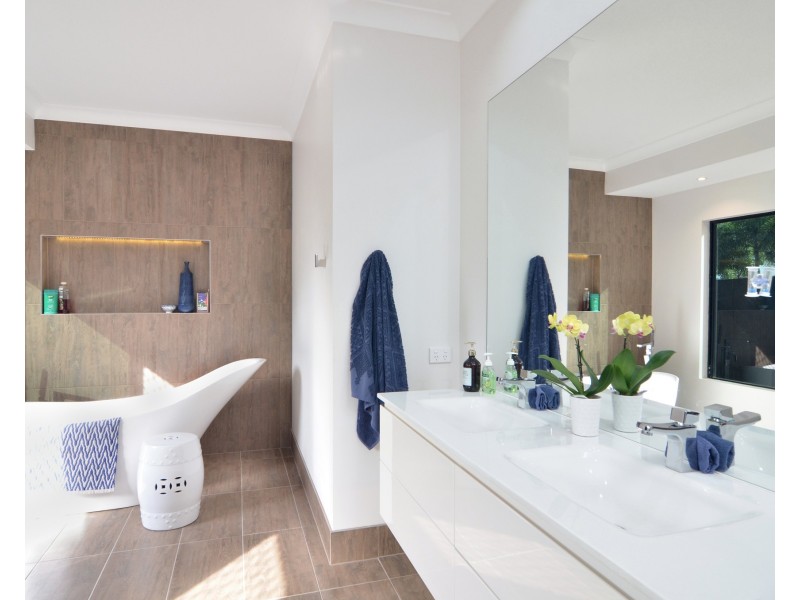 4 Satinash Street, Mossman QLD 4873