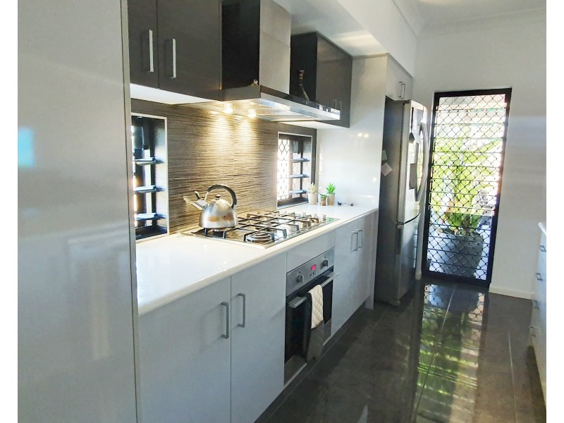 8 Dawal Close, Cooya Beach QLD 4873