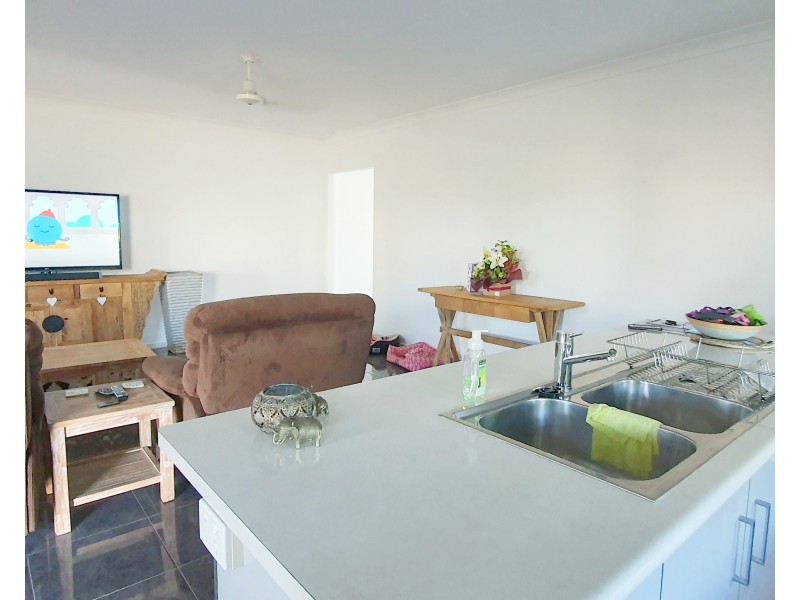 8 Dawal Close, Cooya Beach QLD 4873