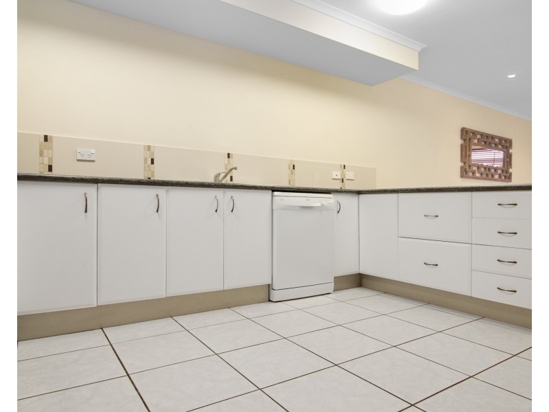 Unit 6 33-39 Nautilus Street (Fronds), Port Douglas QLD 4877