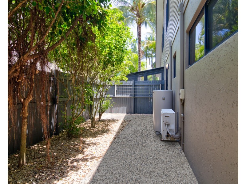 Unit 6 33-39 Nautilus Street (Fronds), Port Douglas QLD 4877