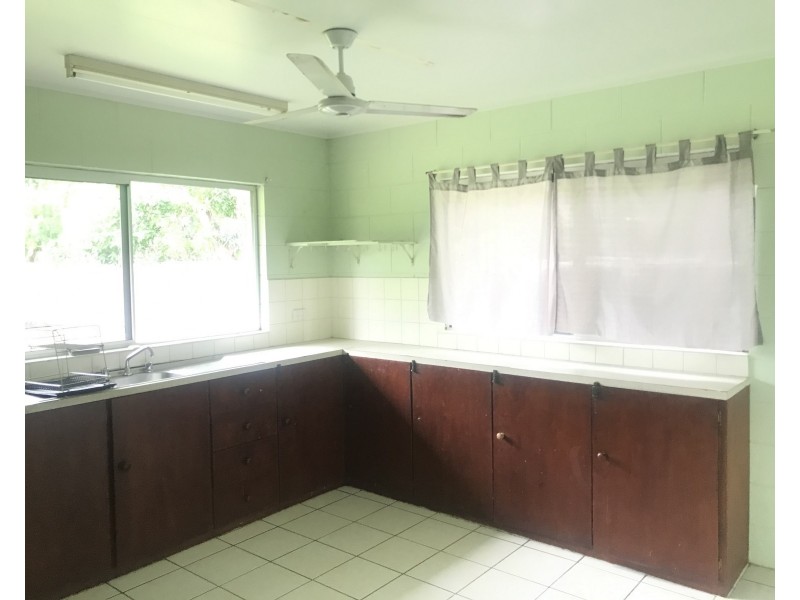 5 Poinciana, Cooya Beach QLD 4873