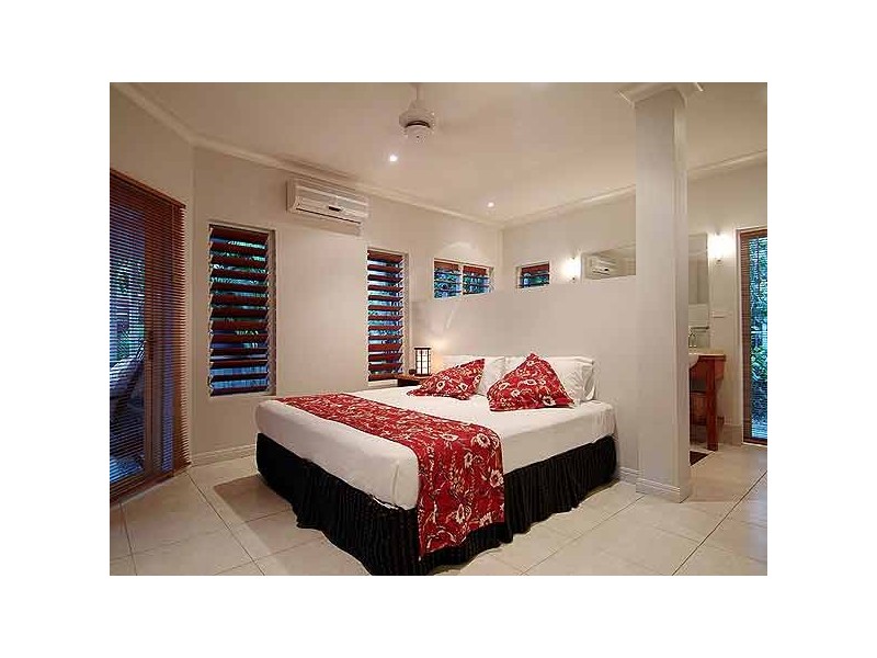 Port Douglas QLD 4877