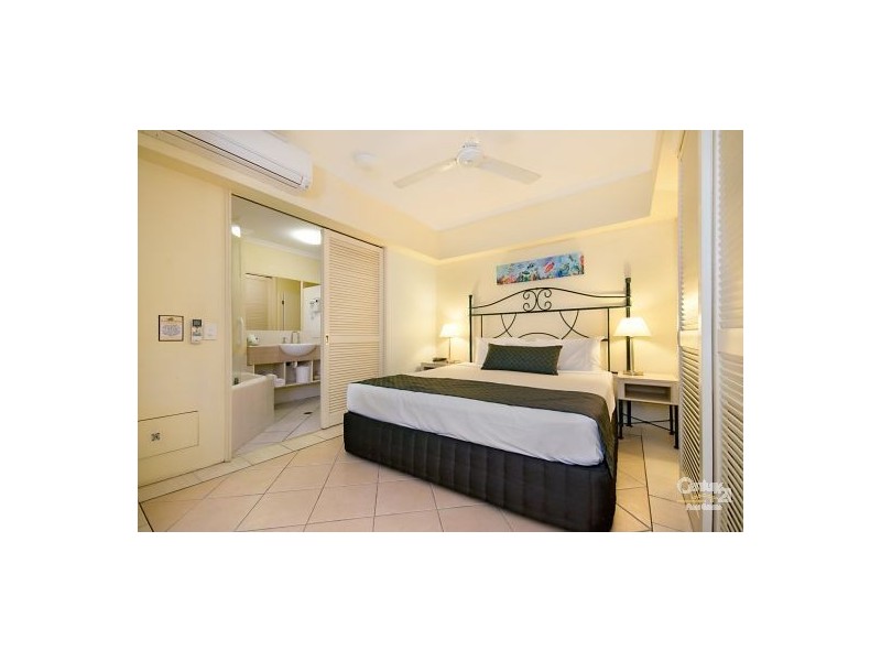 Port Douglas QLD 4877
