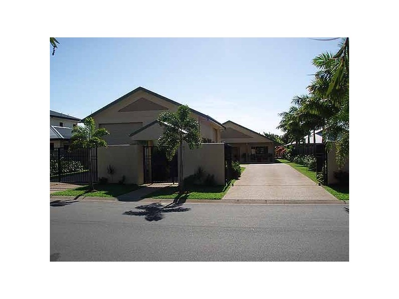 Port Douglas QLD 4877