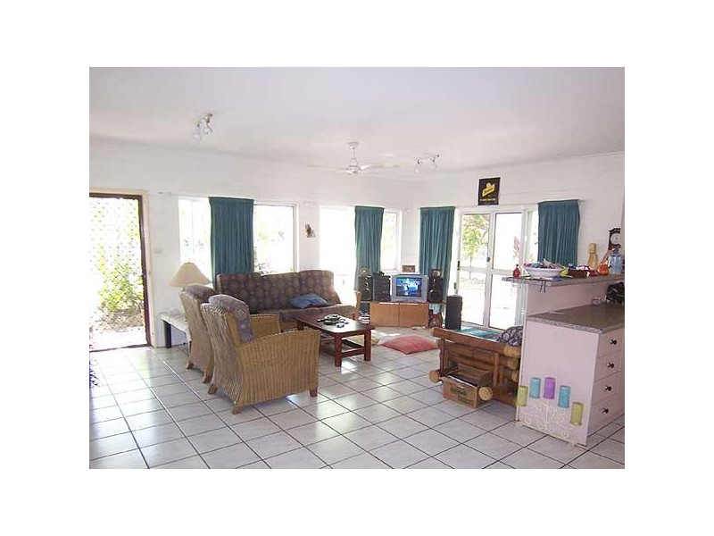 24 Thooleer Close, Cooya Beach QLD 4873