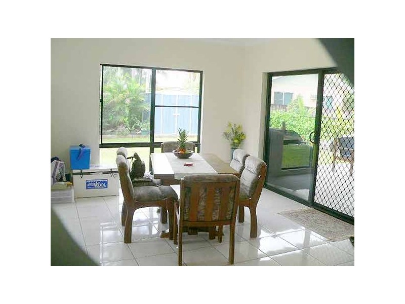 Cooya Beach QLD 4873