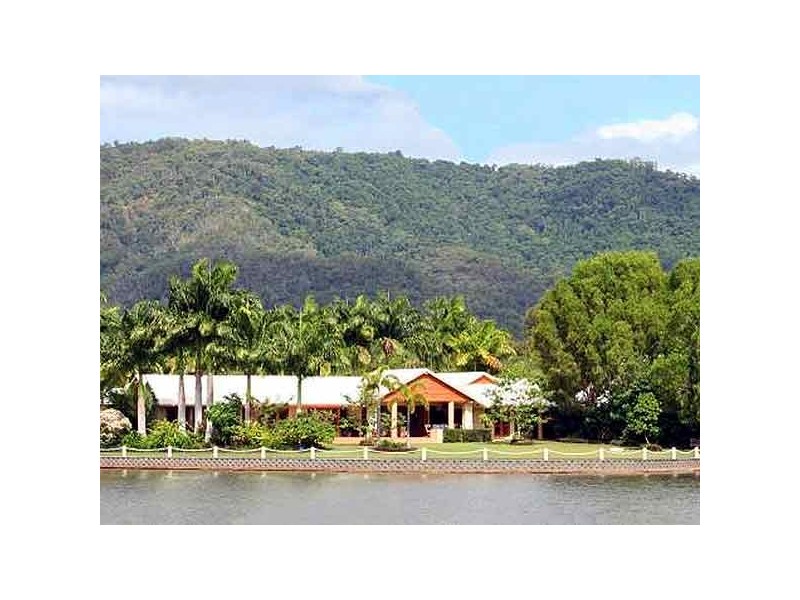 Port Douglas QLD 4877