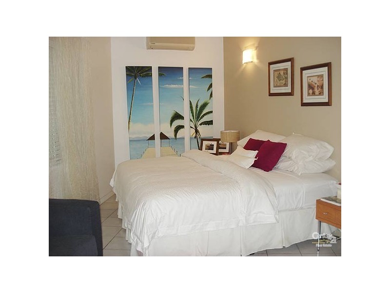 Port Douglas QLD 4877
