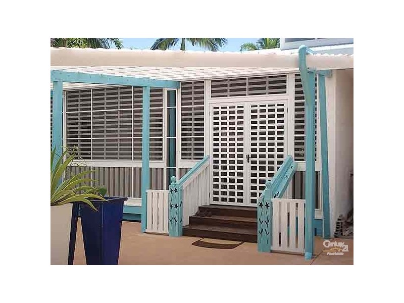Port Douglas QLD 4877