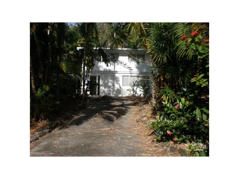 24 Sorrento Crescent, Port Douglas QLD 4877