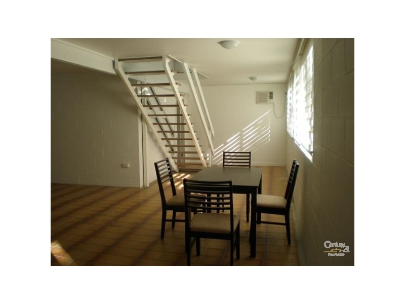 24 Sorrento Crescent, Port Douglas QLD 4877