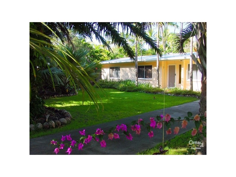 Port Douglas QLD 4877