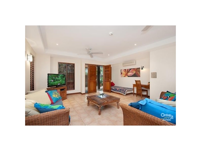 Port Douglas QLD 4877