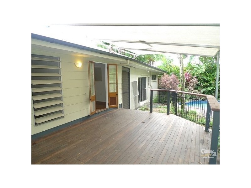 15 Wattle Street, Mossman QLD 4873