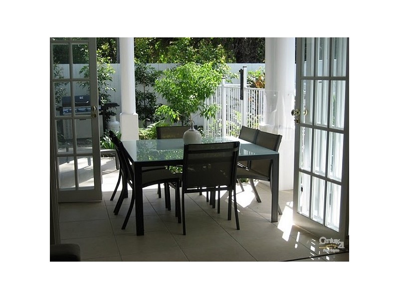 2/14 Andrews Clost, Port Douglas QLD 4877