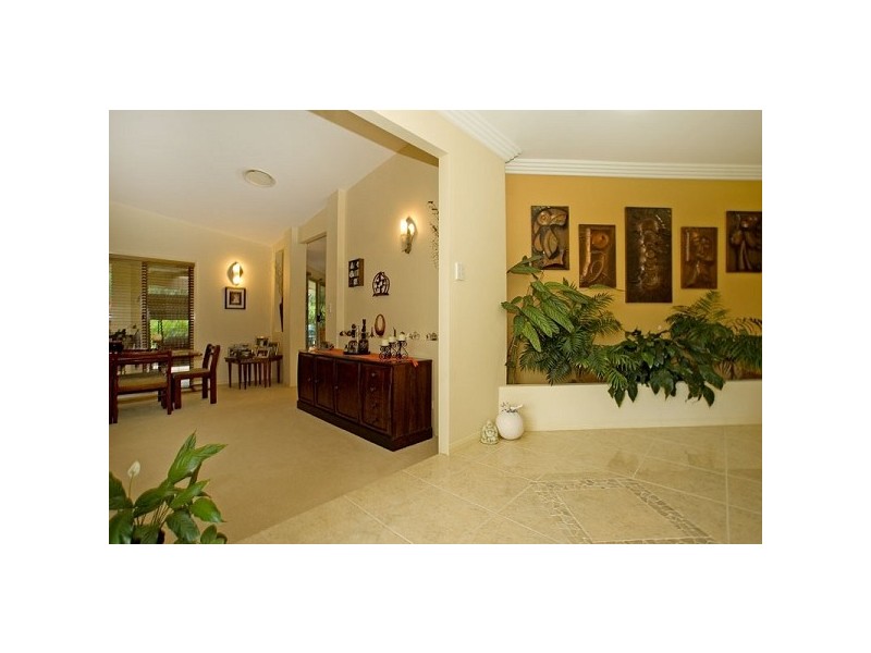 23 Howard Hughes Court, Maudsland QLD 4210