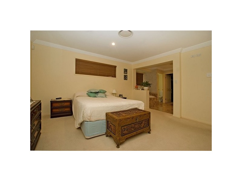 23 Howard Hughes Court, Maudsland QLD 4210