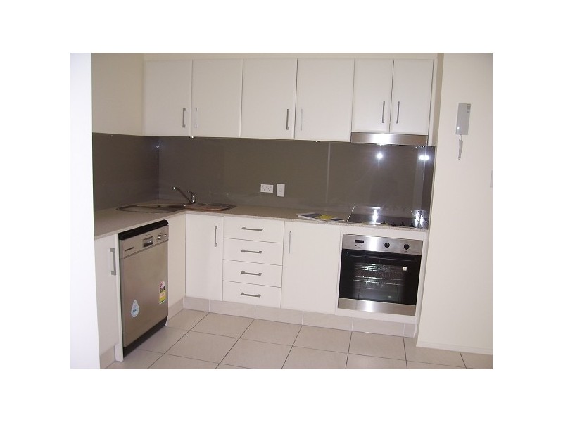 13/2104-2106 Mermaids on Miami, Miami QLD 4220