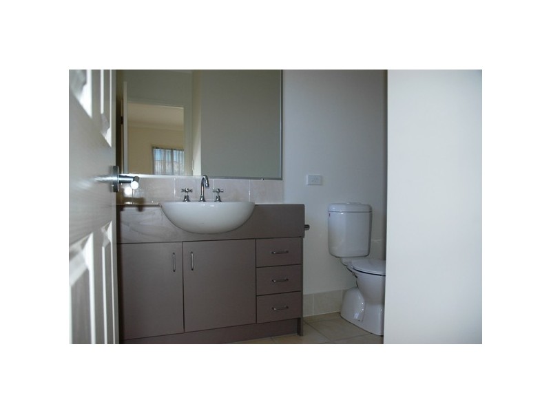 34 Blossom St, Pimpama QLD 4209