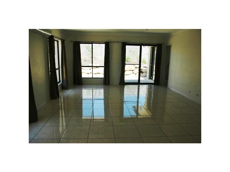 34 Blossom St, Pimpama QLD 4209