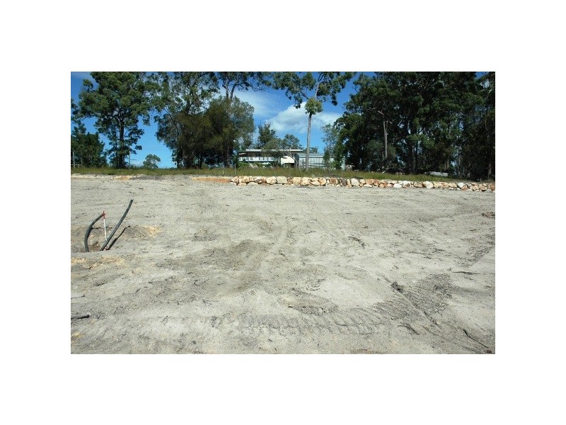 2 Jones St Beacon Hts, Coomera QLD 4209