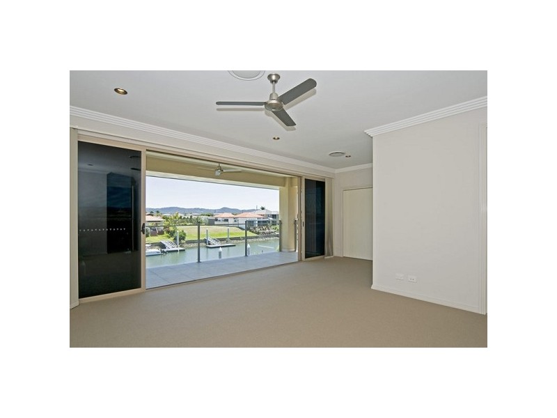7409 Ellensbrook Drive, Hope Island QLD 4212