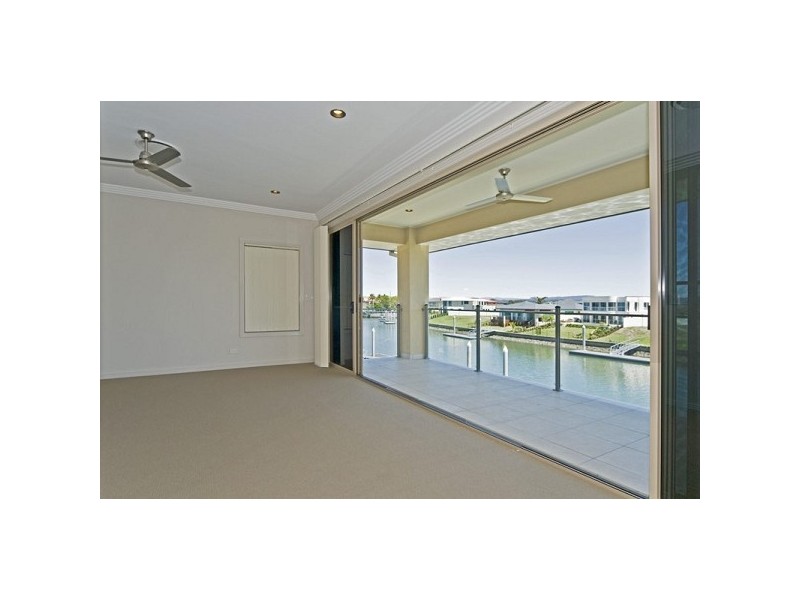 7409 Ellensbrook Drive, Hope Island QLD 4212