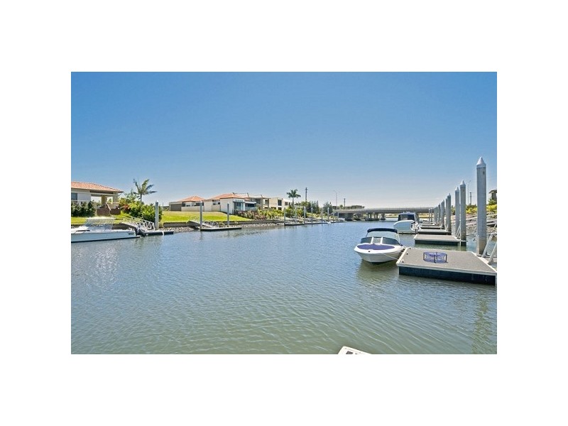 7409 Ellensbrook Drive, Hope Island QLD 4212